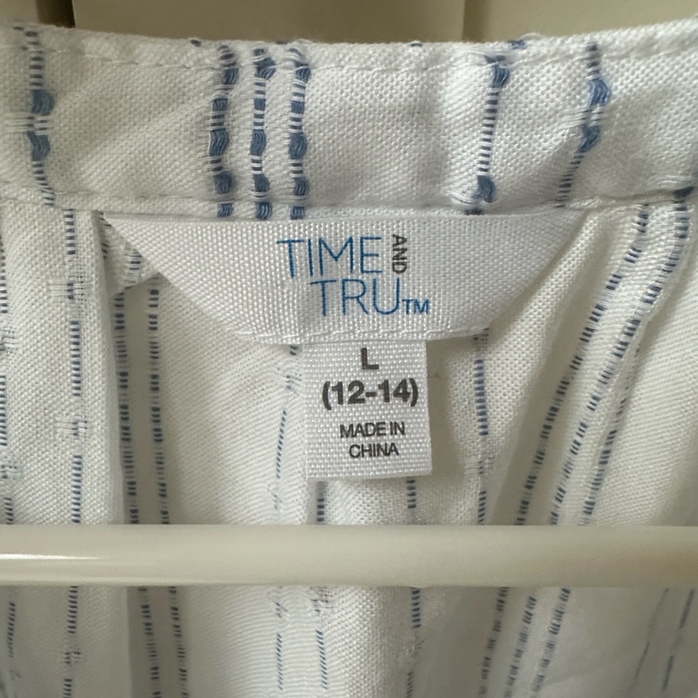 Time and Tru Blue White Striped Blouse Split Neck Flutter Sleeve Coastal Size L - Picture 3 of 6